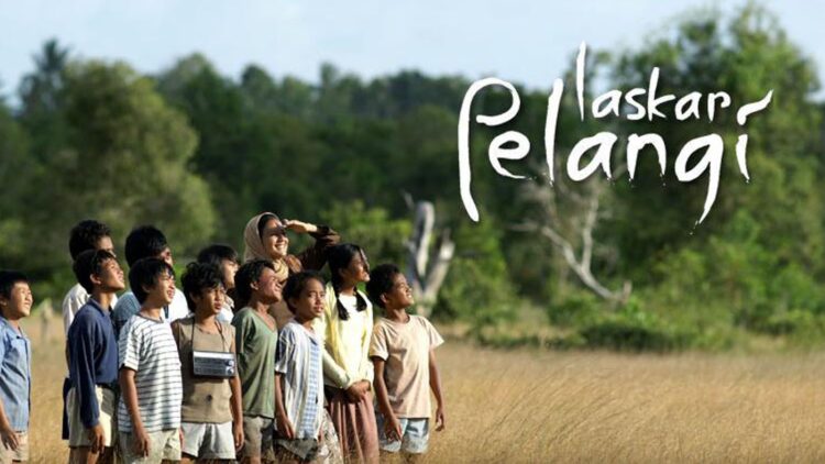 Dampak Novel dan Film Laskar Pelangi bagi Akselerasi Pemberdayaan Masyarakat Belitung: Tinjauan Sosiologi Sastra
